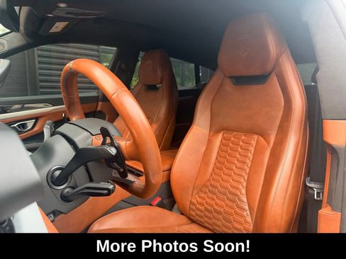 Used 2019 Lamborghini Urus AWD/4WD image 3