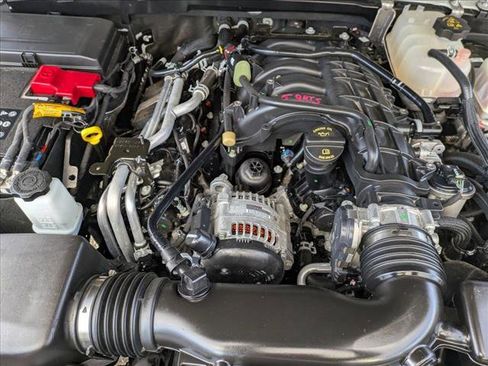 Used 2022 Jeep Gladiator Sport image 21