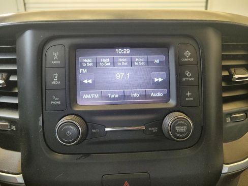 Used 2020 RAM 1500 Big Horn AWD/4WD image 25