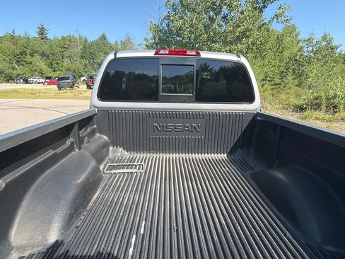 Used 2019 Nissan Frontier SV AWD/4WD image 6