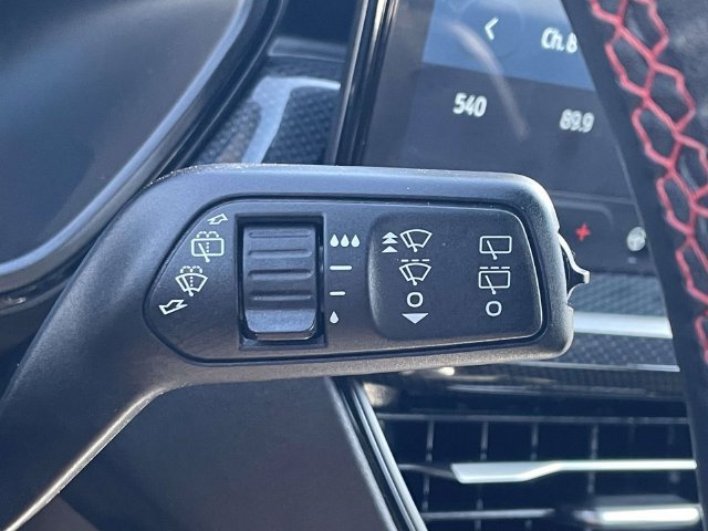 Used 2025 Ford Escape ST-Line Elite w/ Premium Technology Package AWD/4WD image 24