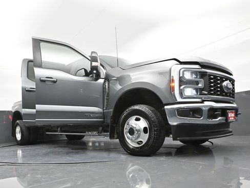 Used 2024 Ford F350 Lariat w/ Lariat Ultimate Package image 43