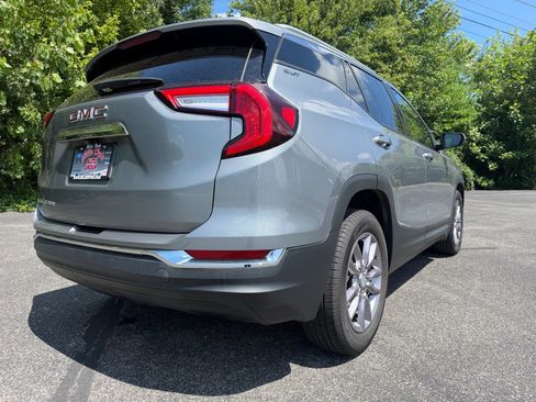 Used 2023 GMC Terrain SLT FWD image 17