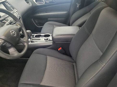 Used 2019 Nissan Pathfinder S AWD/4WD image 17