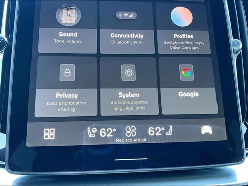 New 2026 Volvo XC90 T8 Plus w/ Protection Package AWD/4WD image 22