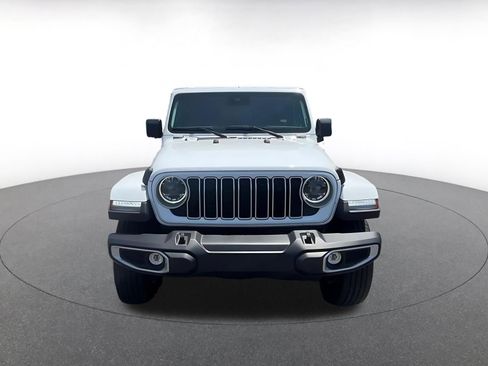 Used 2025 Jeep Wrangler Unlimited Sahara AWD/4WD image 5