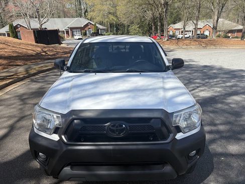 Used 2013 Toyota Tacoma PreRunner w/ Convenience Pkg RWD image 11