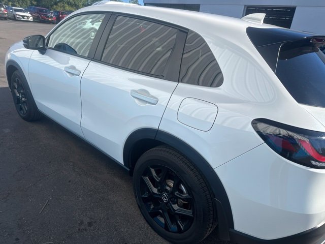 Used 2025 Honda HR-V Sport image 5
