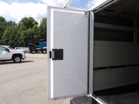 Used 2020 GMC Savana 3500 w/ Power Convenience Package RWD image 43