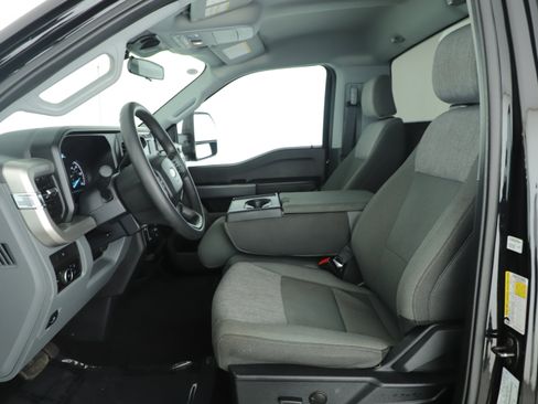 Used 2024 Ford F350 XLT w/ 360-Degree Camera Package image 6