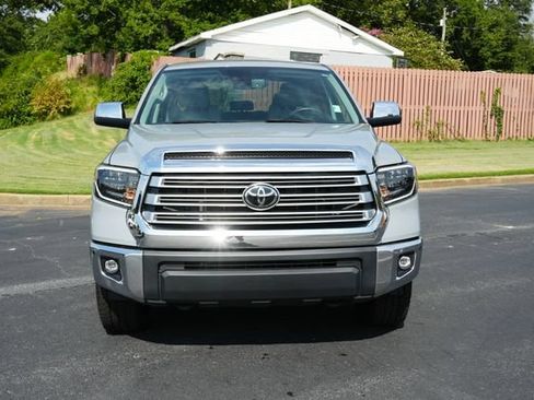 Used 2021 Toyota Tundra Limited w/ Limited Premium Package AWD/4WD image 2