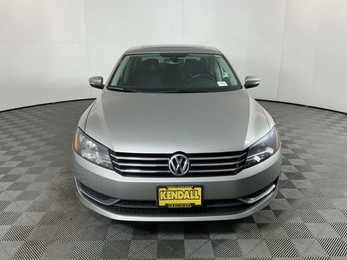 Used 2013 Volkswagen Passat 2.5 SE FWD image 2