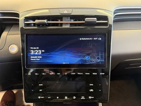 Used 2023 Hyundai Tucson Limited image 28