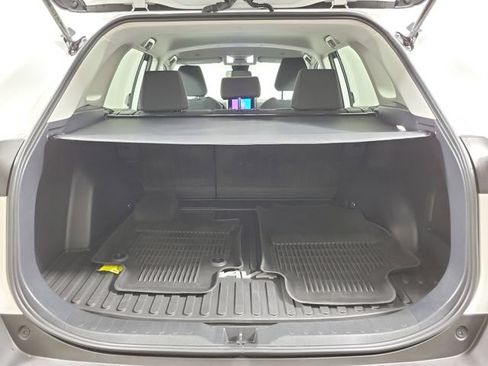 Used 2025 Toyota RAV4 LE AWD/4WD image 10