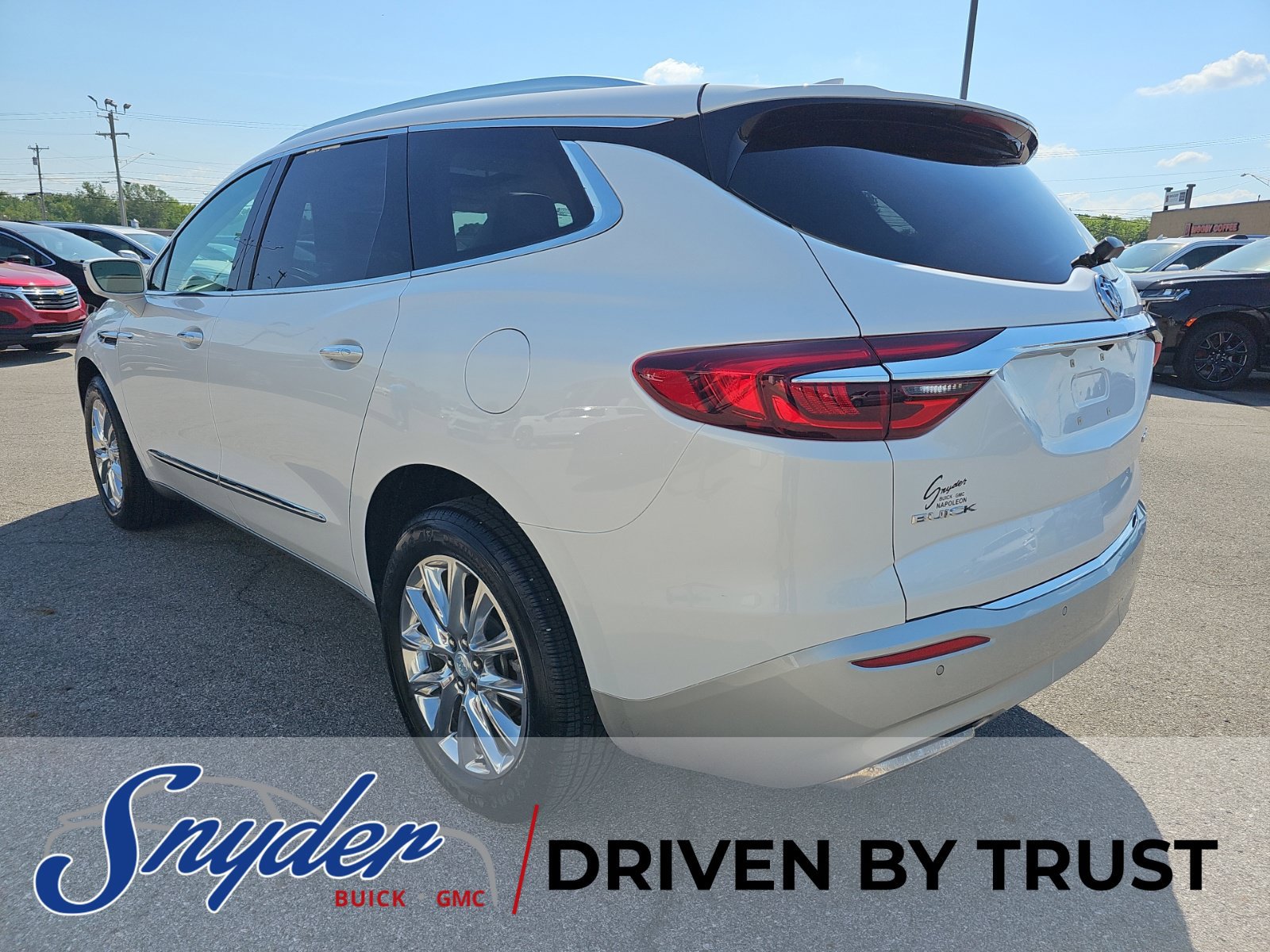 Used 2018 Buick Enclave Premium FWD image 5