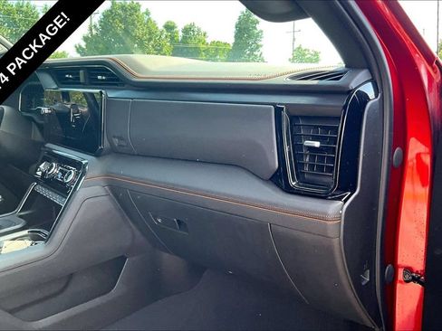 Used 2023 GMC Sierra 1500 AT4 AWD/4WD image 13