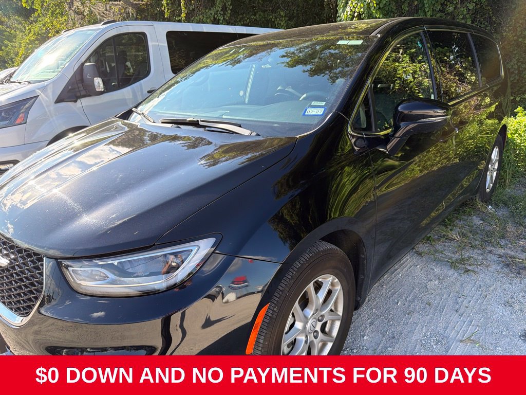 Used 2026 Chrysler Pacifica Select FWD image 1