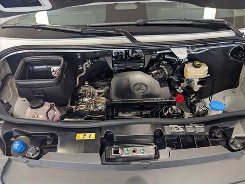 New 2025 Mercedes-Benz Sprinter 2500 image 18