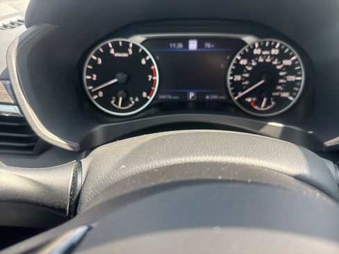 Used 2024 Nissan Altima 2.5 SL FWD image 12