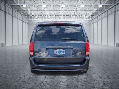 Used 2013 Dodge Grand Caravan American Value Package w/ UConnect Hands-Free Group FWD image 4