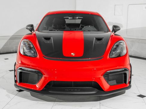 Used 2024 Porsche 718 Cayman GT4 RS image 4