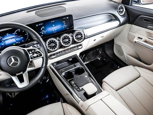 Certified 2023 Mercedes-Benz EQB 300 4MATIC image 14