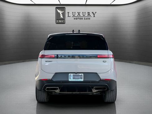 Used 2023 Land Rover Range Rover Sport SE image 10