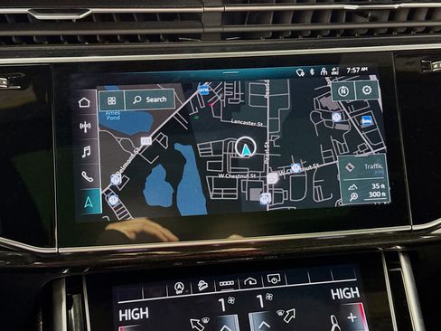 Used 2023 Audi Q8 Premium Plus w/ Premium Plus Package image 2