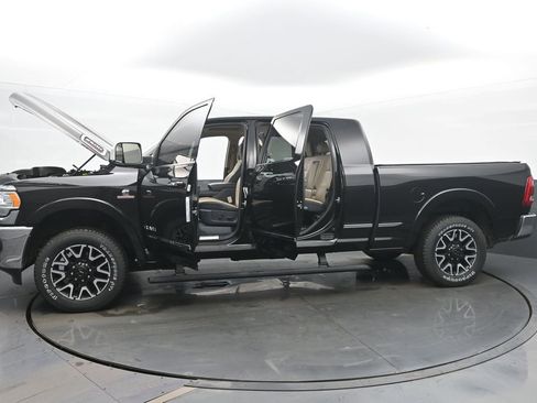 Used 2022 RAM 2500 Limited image 55