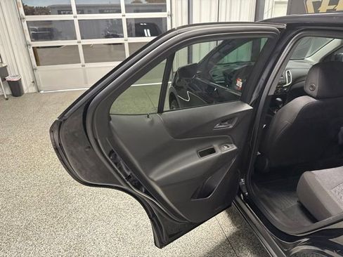 Used 2024 Chevrolet Equinox LT AWD/4WD image 12