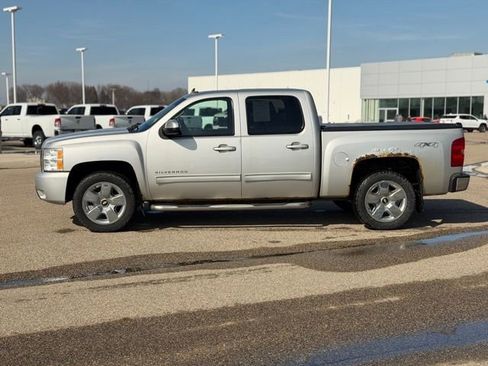 Used 2010 Chevrolet Silverado 1500 LTZ w/ Convenience Package image 8