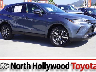 Certified 2021 Toyota Venza LE w/ Carpet Mat Package (TMS)