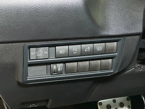 Used 2025 Toyota Tundra SR5 w/ TRD Off-Road Package AWD/4WD image 21