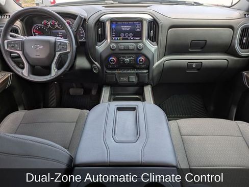 Used 2022 Chevrolet Silverado 1500 RST w/ Z71 Off-Road Package AWD/4WD image 17