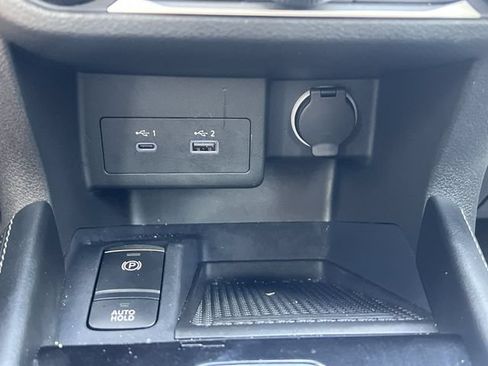Used 2024 Nissan Kicks SV FWD image 21