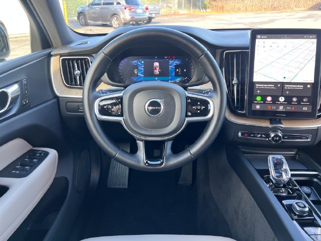 Used 2026 Volvo XC60 B5 Plus AWD/4WD image 12