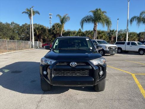 Used 2019 Toyota 4Runner SR5 Premium image 14