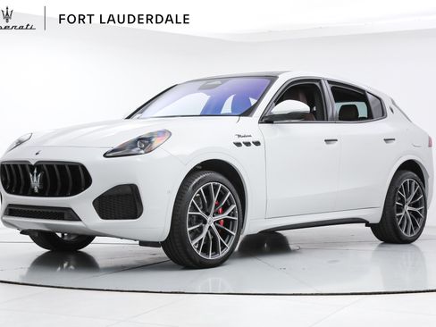 New 2026 Maserati Grecale Modena AWD/4WD image 1
