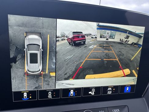 Used 2023 Chevrolet Blazer Premier w/ Driver Confidence II Package image 25