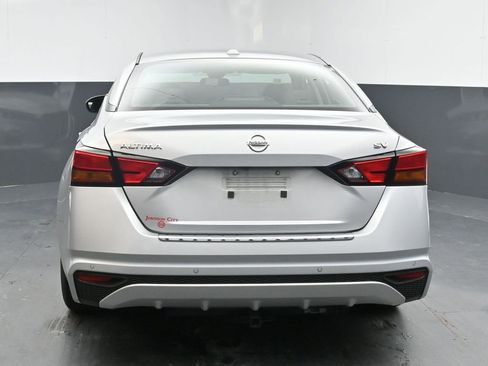 Used 2022 Nissan Altima 2.5 SV image 7