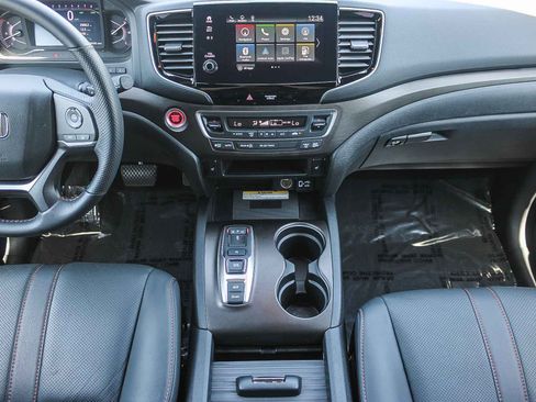 Certified 2023 Honda Passport TrailSport image 13