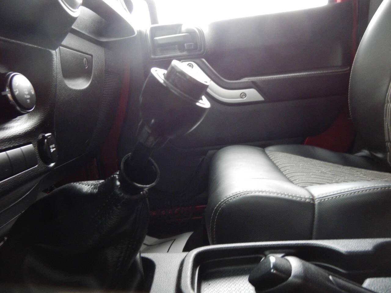 Used 2012 Jeep Wrangler Sport AWD/4WD image 35