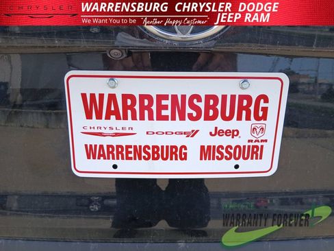 Used 2025 Toyota RAV4 XLE FWD image 33