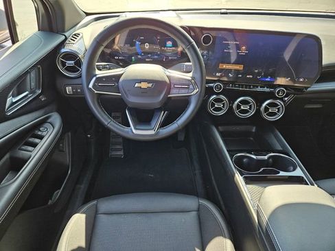 Used 2024 Chevrolet Blazer EV LT AWD/4WD image 12