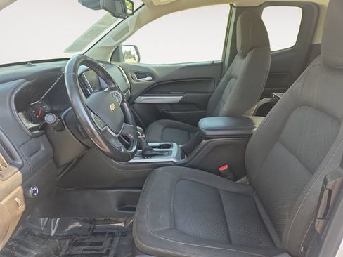 Used 2022 Chevrolet Colorado LT w/ Fleet Safety Package RWD image 9