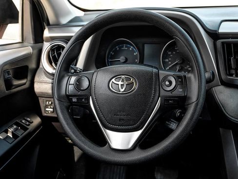 Used 2017 Toyota RAV4 LE FWD image 16