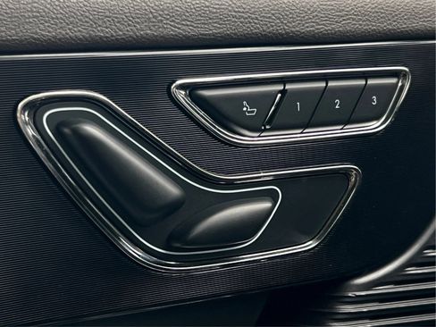 Used 2022 Lincoln Corsair AWD w/ Equipment Group 101A image 25