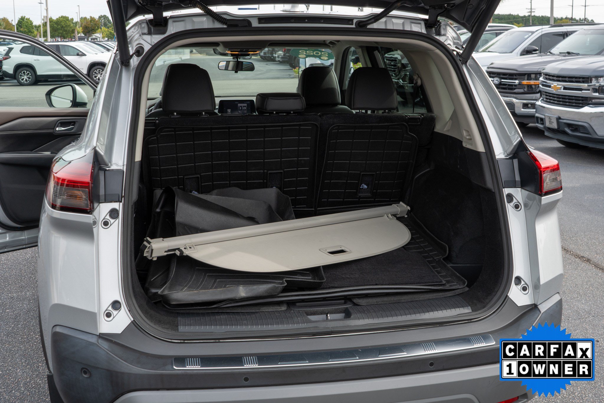 Used 2022 Nissan Rogue SV w/ SV Premium Package FWD image 31