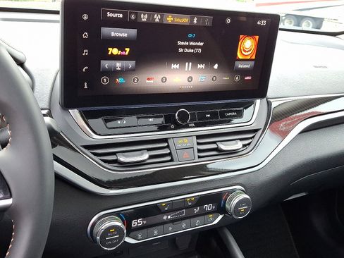 Certified 2025 Nissan Altima 2.5 SR w/ SR Premium Package image 18