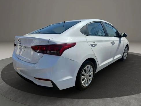 Used 2018 Hyundai Accent SE image 5